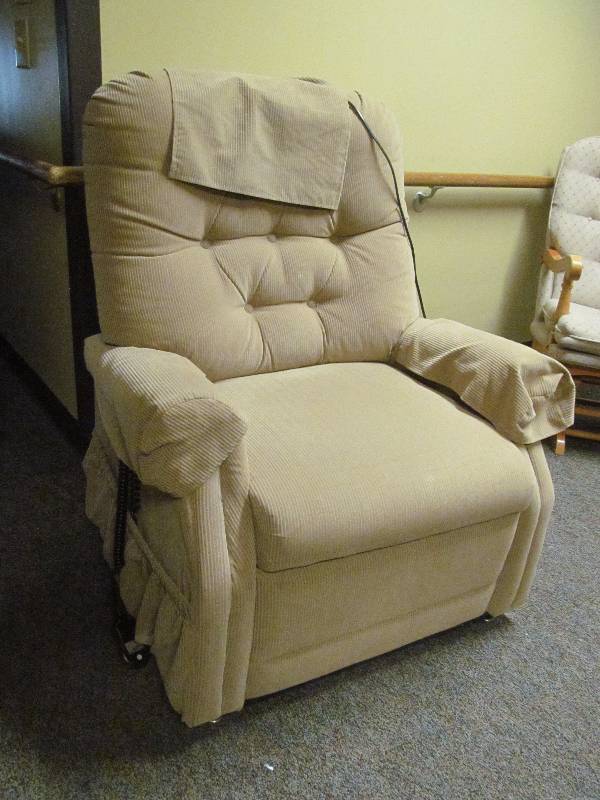 lot 244 image: lift chair