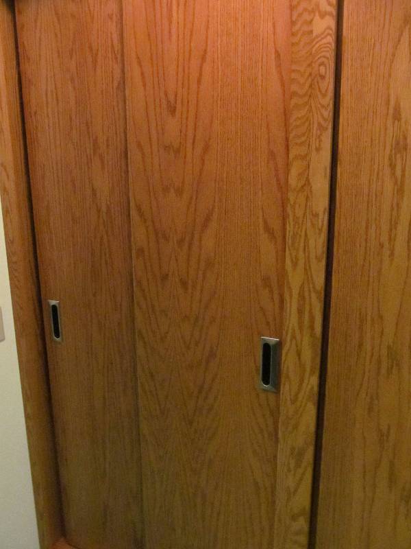 lot 266 image: (116) wardrobe cabinet