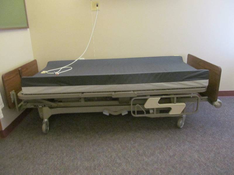 lot 272 image: (120) Hil Rom Century bed
