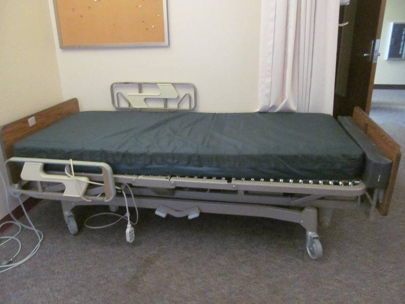 lot 273 image: (120) Hil Rom Century bed