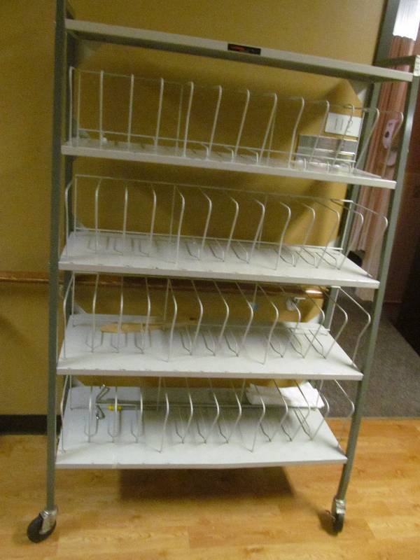 lot 290 image: (hall) file cabinet