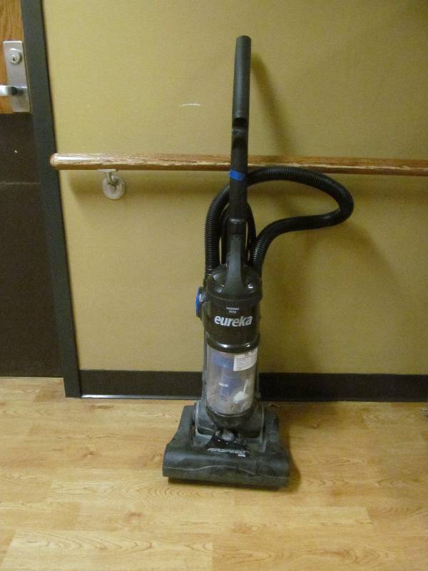 lot 291 image: (hall)vacuum