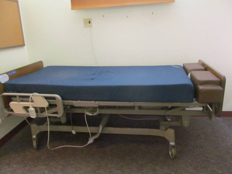 lot 298 image: (212)Hil Rom Century bed