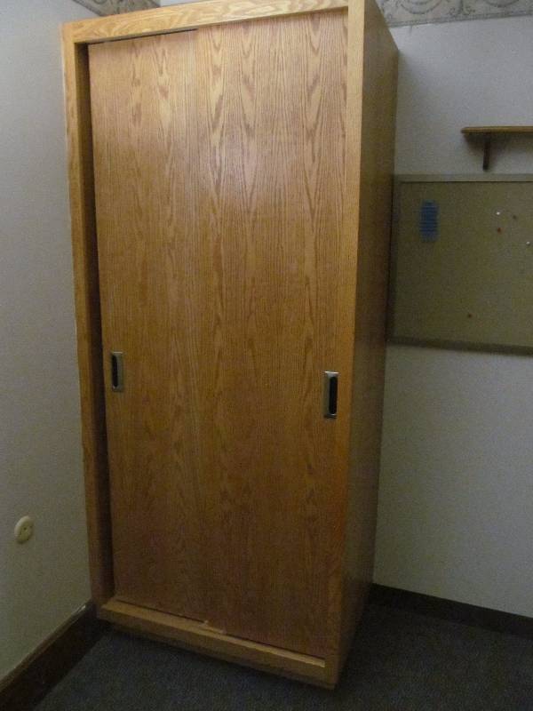 lot 359 image: (208)wardrobe cabinet