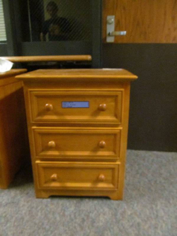 lot 361 image: (hall) Nite table