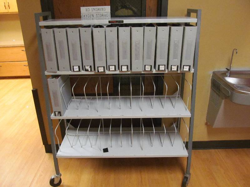 lot 384 image: file cart