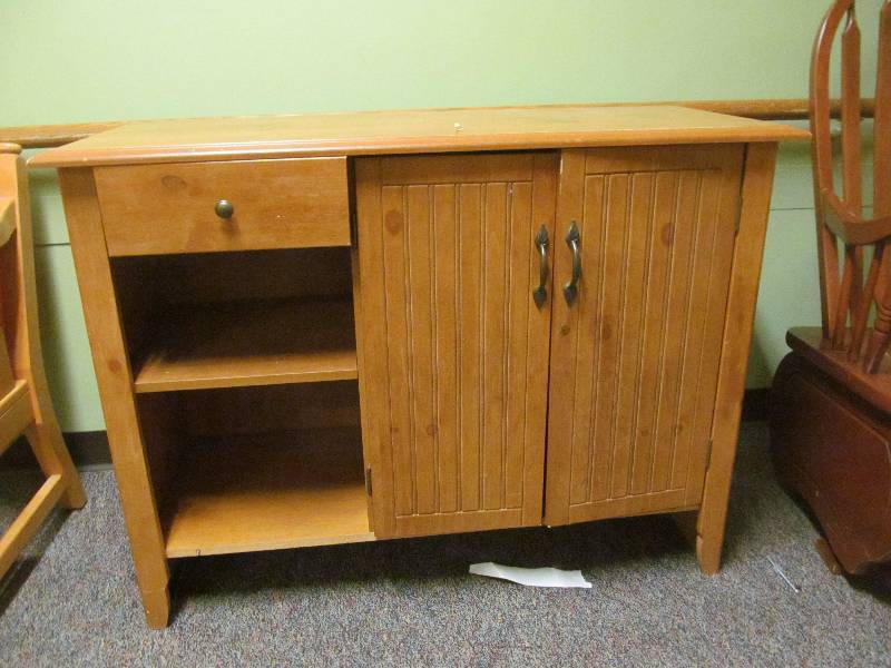 lot 391 image: cabinet