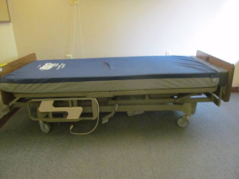 lot 395 image: Hil Rom Century bed