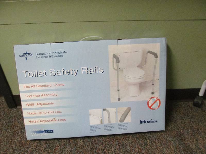 lot 405 image: toilet safety rails