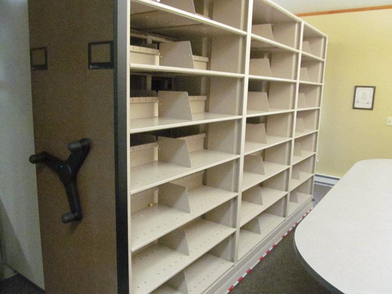 lot 420 image: file cabinets
