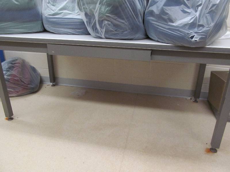 lot 506 image: table