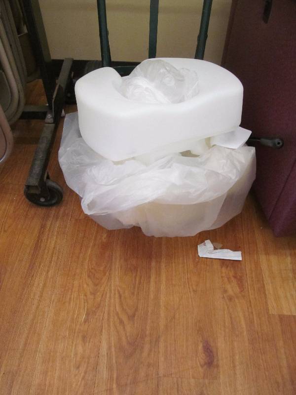 lot 532 image: toilet risers