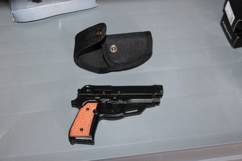 lot 1987 image: Hand Gun, Blade Extension, Carry Case