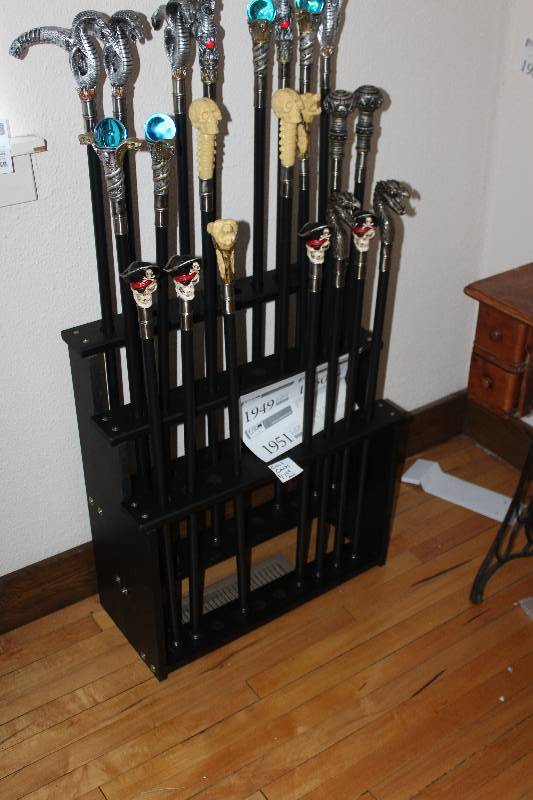 lot 1977 image: Cane Display Holder