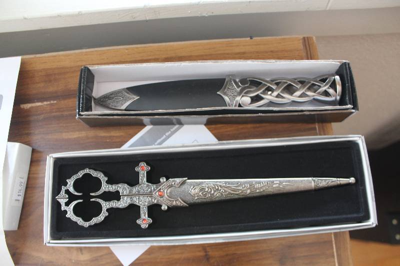 lot 1970 image: Lot of (2) Renaissance Knife, Scissors