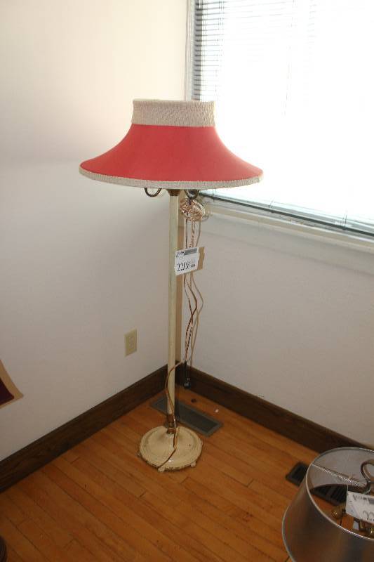 lot 2208 image: Floor Lamp