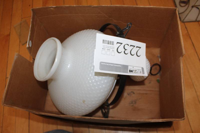 lot 2232 image: Hanging Light Kit