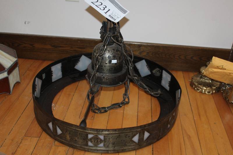 lot 2231 image: Hanging Light