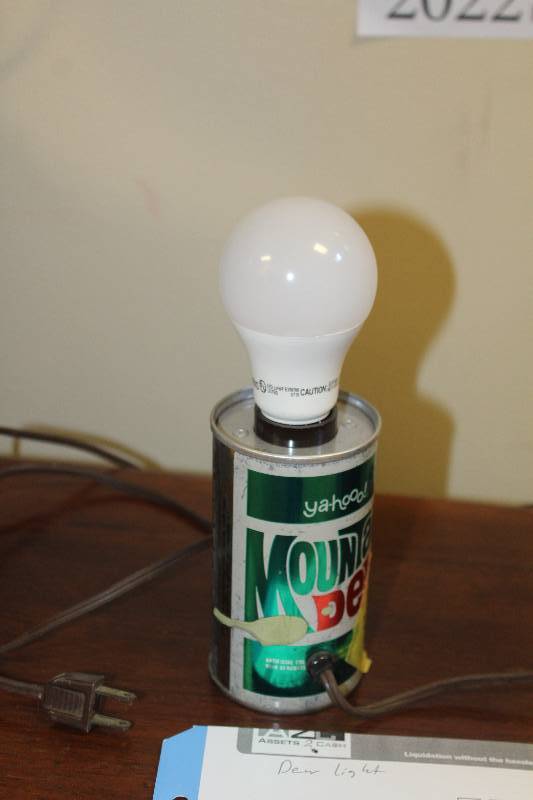 lot 2055 image: Mt. Dew Can Table Lamp