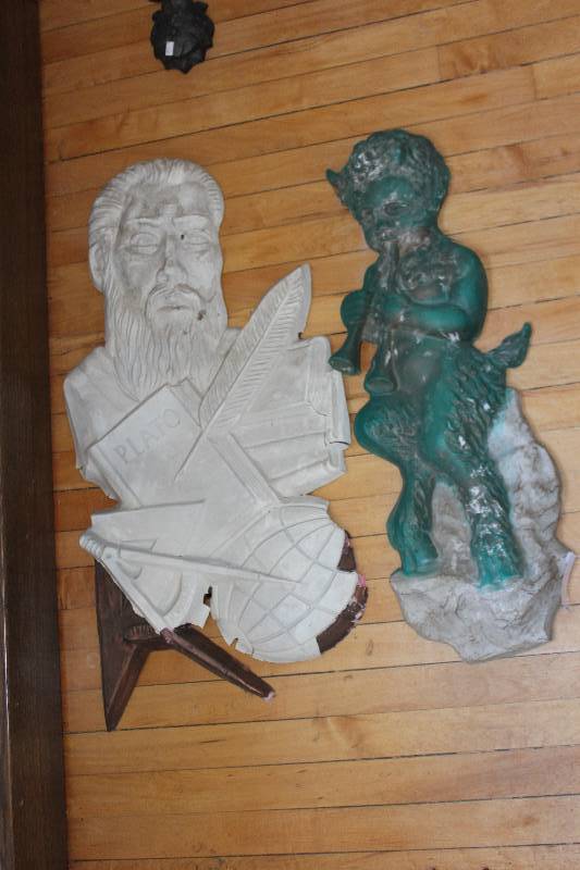 lot 2181 image: Lot of (2) Decorations - Cherib, Plato