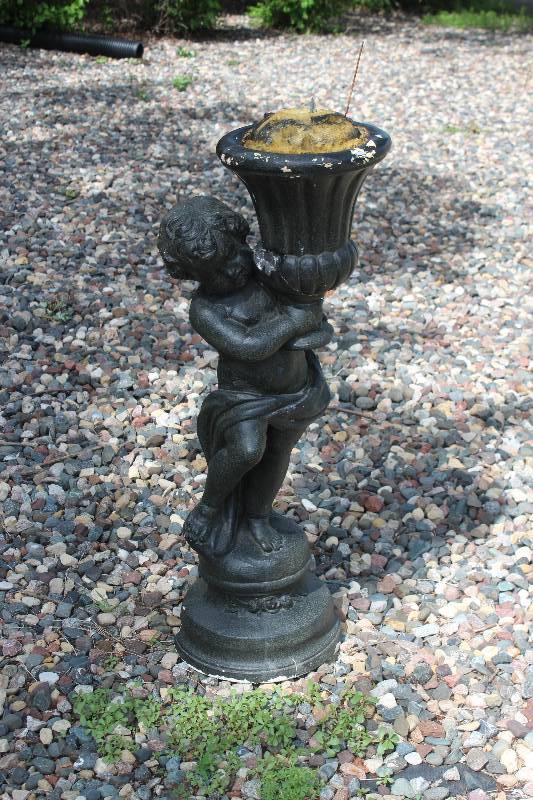 lot 2432 image: Lady Pedistal Flower Pot