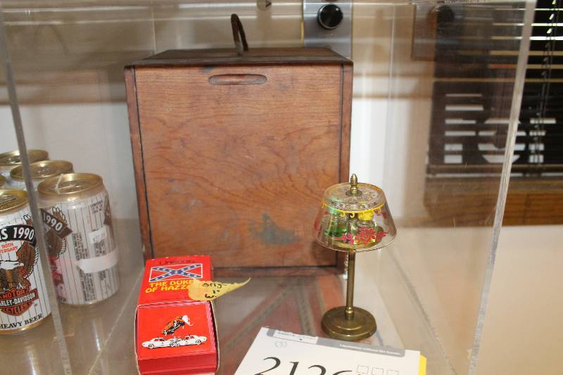 lot 2126 image: Lot of (3) 1990 Dukes of Hazzard Watch, Table Lamp, Wood Box