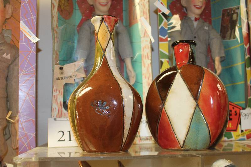 lot 2140 image: Lot of (2) Ceramic Vases