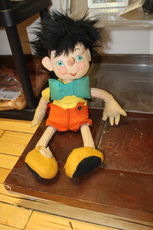 lot 2157 image: Pinocchio Doll