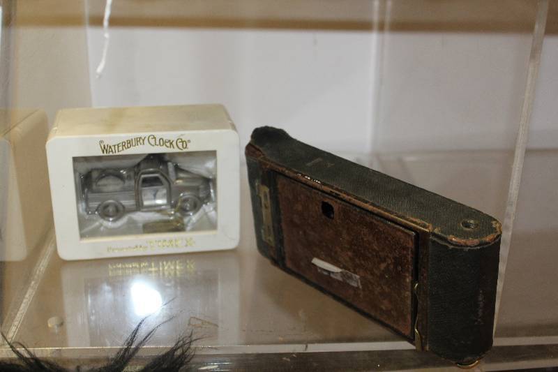lot 2158 image: Waterbury Clock Truck Clock, Vintage Kodak Camera