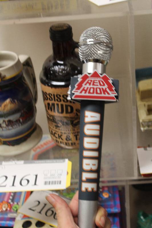 lot 2161 image: Lot of (3) Red Hook Beer Microphone, Mississippi Mud Beer Mug, 2000 Budweiser Holiday In The Snow Stein