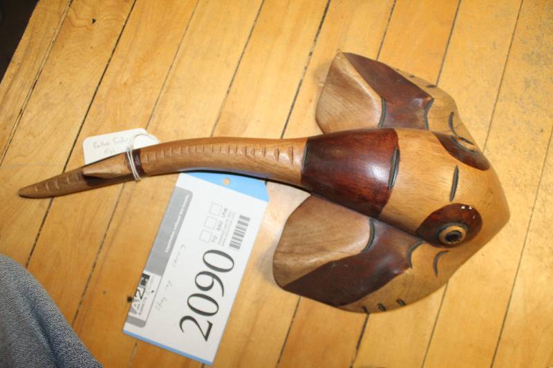 lot 2090 image: Sting Ray Wood Carving