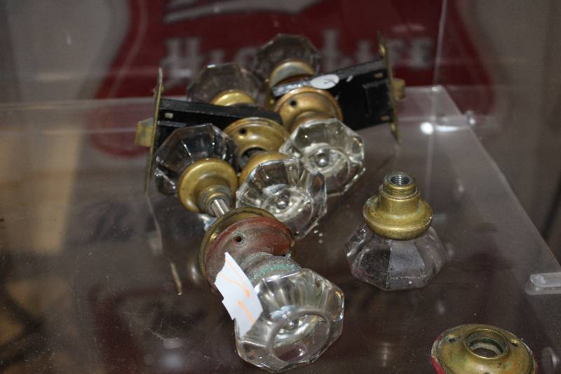 lot 2290 image: Old Fashioned Door Knobs