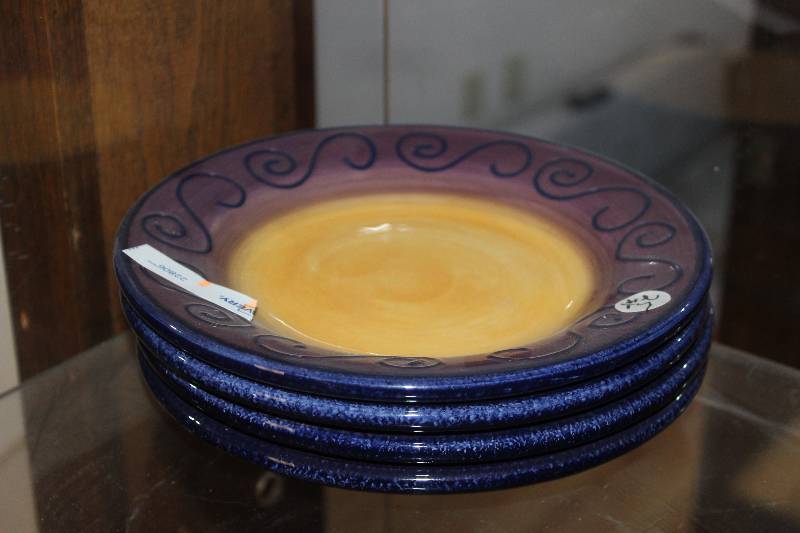 lot 2291 image: Lot of (4) Tabletops Fusina Hand Painted Plates