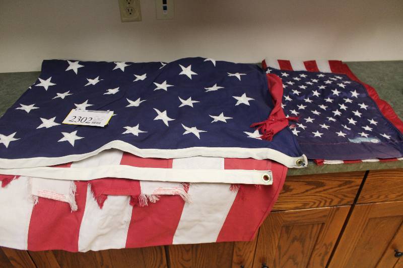 lot 2302 image: American Flag