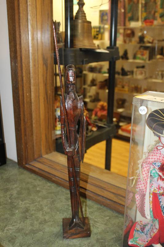 lot 2320 image: Statue