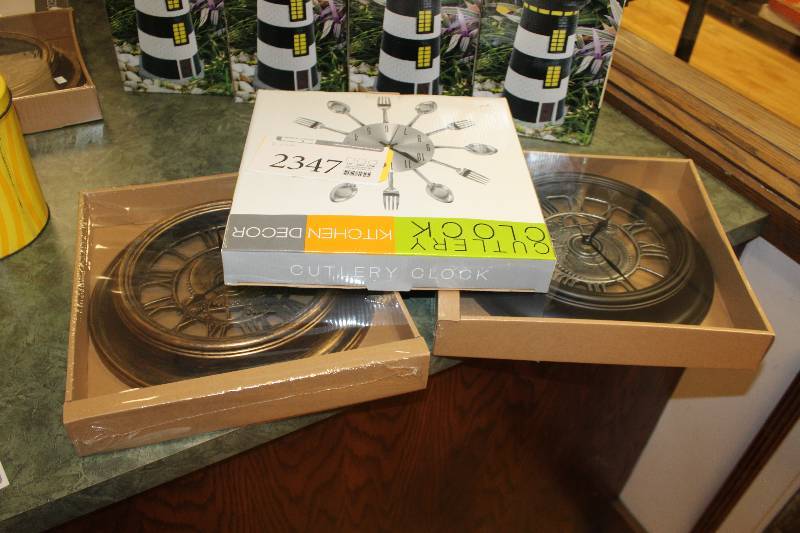 lot 2347 image: Lot of (3) Wall Clocks