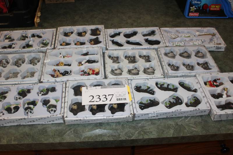 lot 2337 image: Lot of (12) Boxes of 6-Figurines - Bear, People, Wolves, Tigers, And More