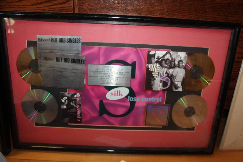 lot 2370 image: Billboard Hot 100 Singles Silk Lose Control Framed Matted Music Art