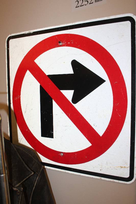 lot 2252 image: Lot of (5) Street Signs