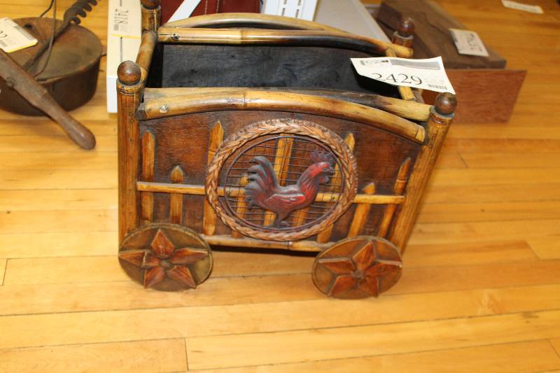 lot 2429 image: Rooster Themed 4-Wheel Wood Wagon