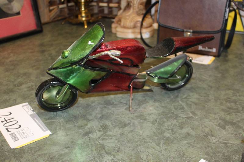 lot 2402 image: Custom Motorcycle