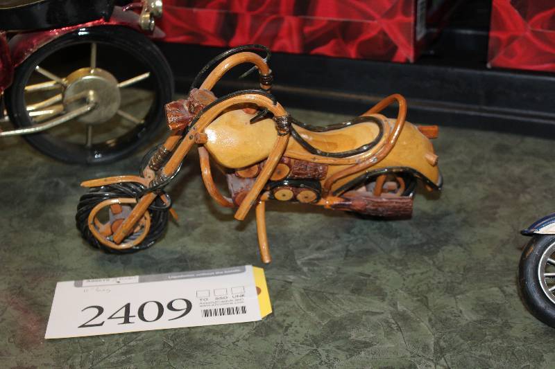 lot 2409 image: Chopper Motorcycle