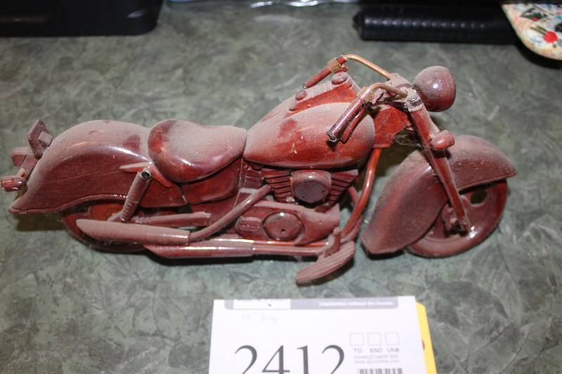 lot 2412 image: Cruiser Motorcycle