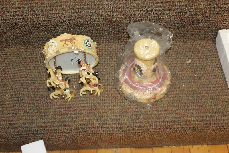 lot 2420 image: 10 Little Indians Music Box