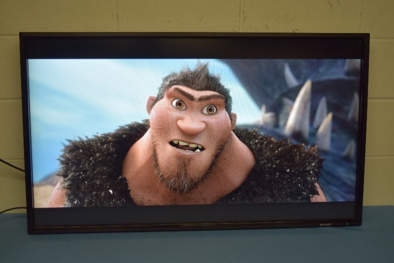 272 SMARTBoard Electronic Whiteboards, Projectors, Screens, Home