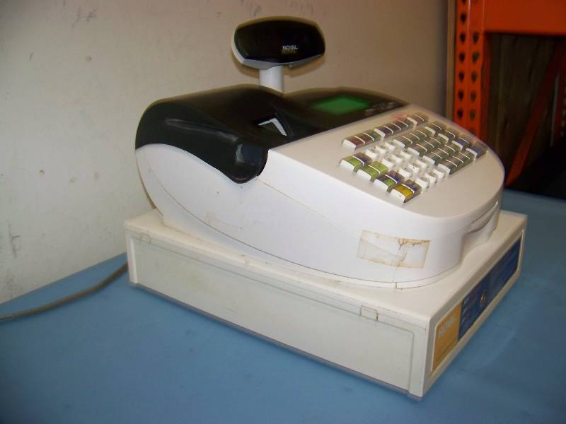 lot 68 image: Royal, Cash Register  Cash Management System