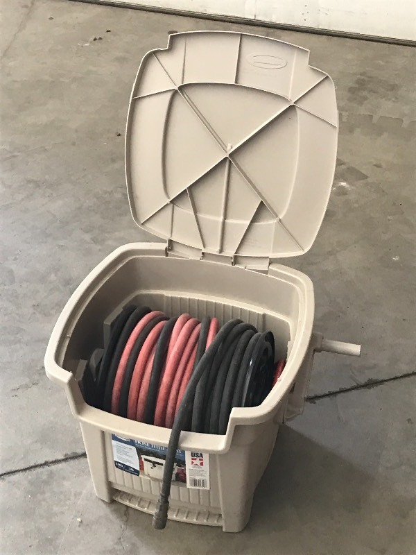 lot 5 image: Suncaast Hose Reel Box With Air Hos...