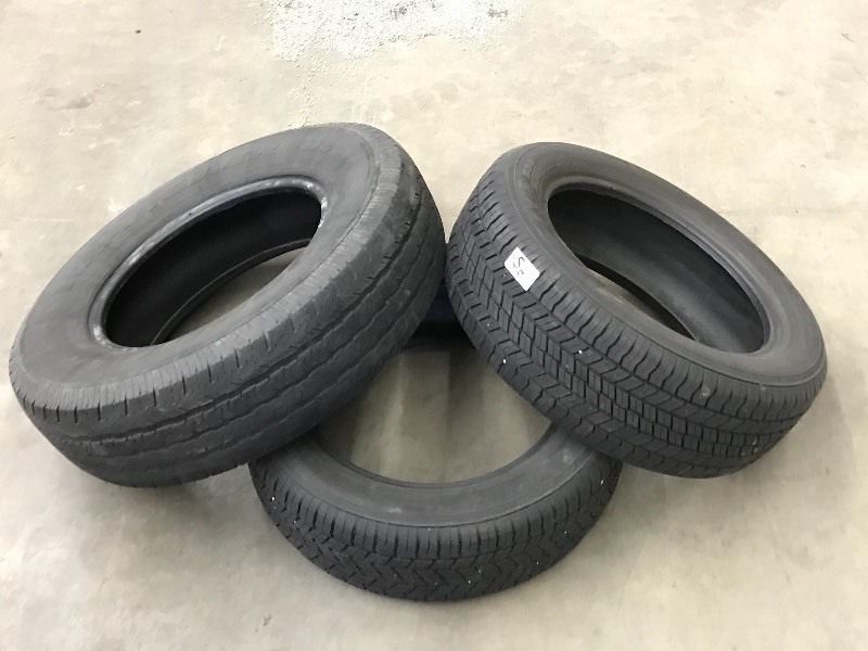 lot 56 image: (3) Tires (2) P2055516 & (1) P22...