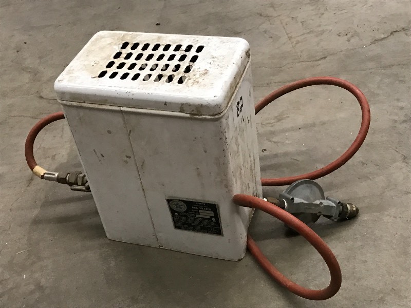 lot 82 image: Unique Tempco 10000BTU LP-Gas Heate...