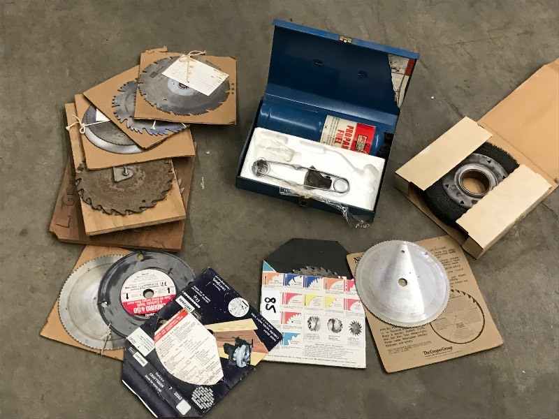 lot 85 image: Lot Of Propane Torch Set & Assorte...